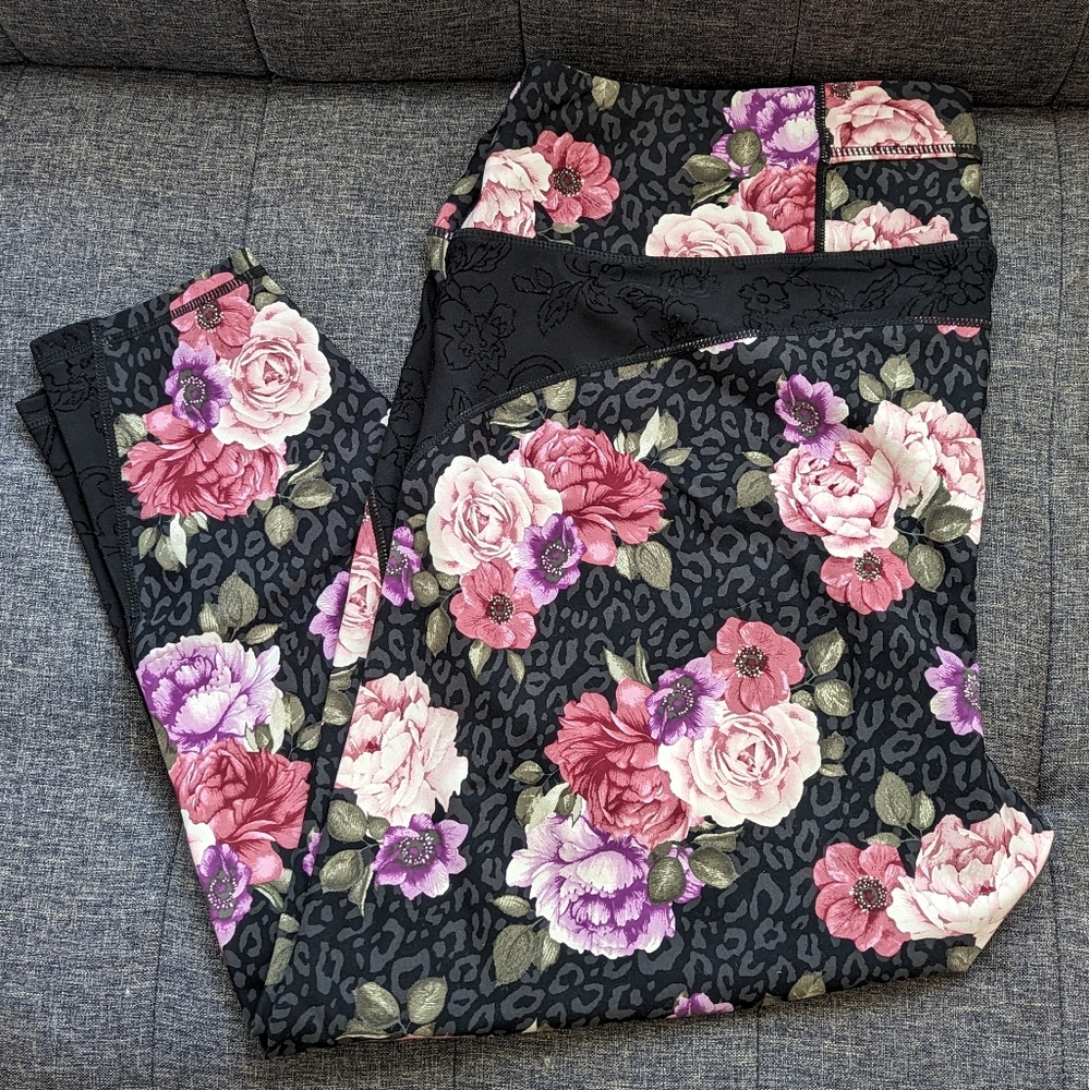 Pink and Black Floral Torrid Active Leggings - Picture 1 of 4